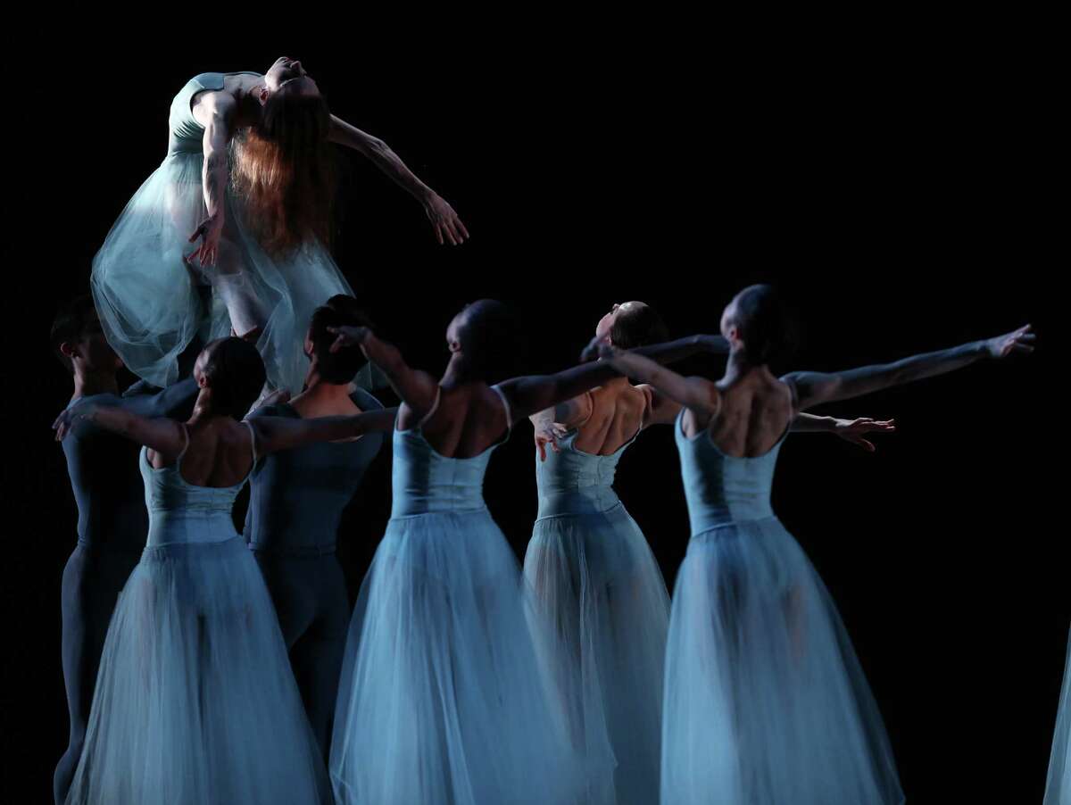 San Francisco Ballet review 'Serenade’ still splendid