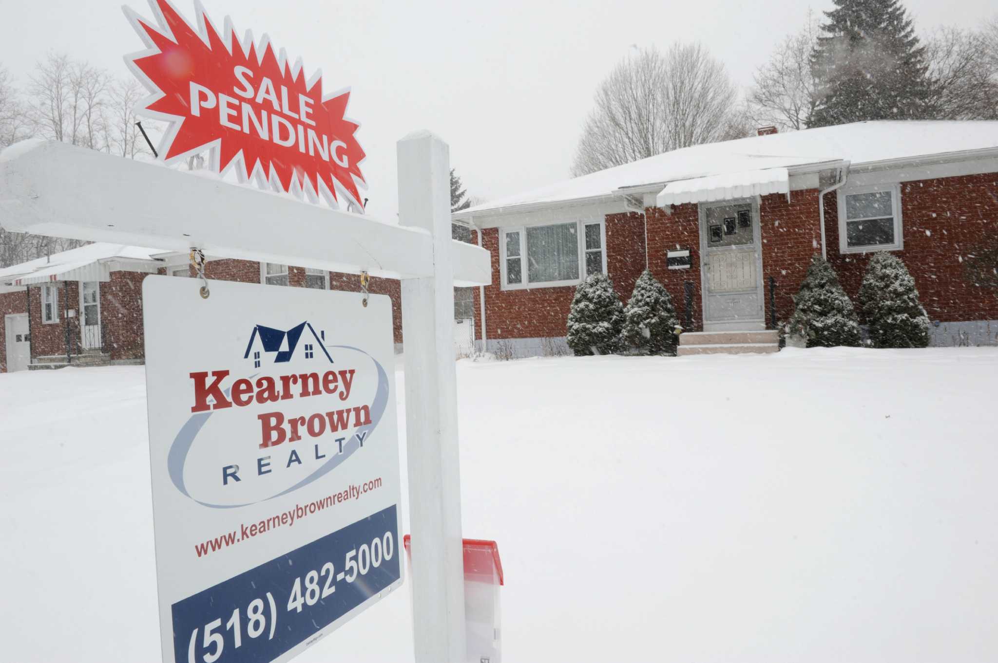 Sales, prices of homes drop in region during December