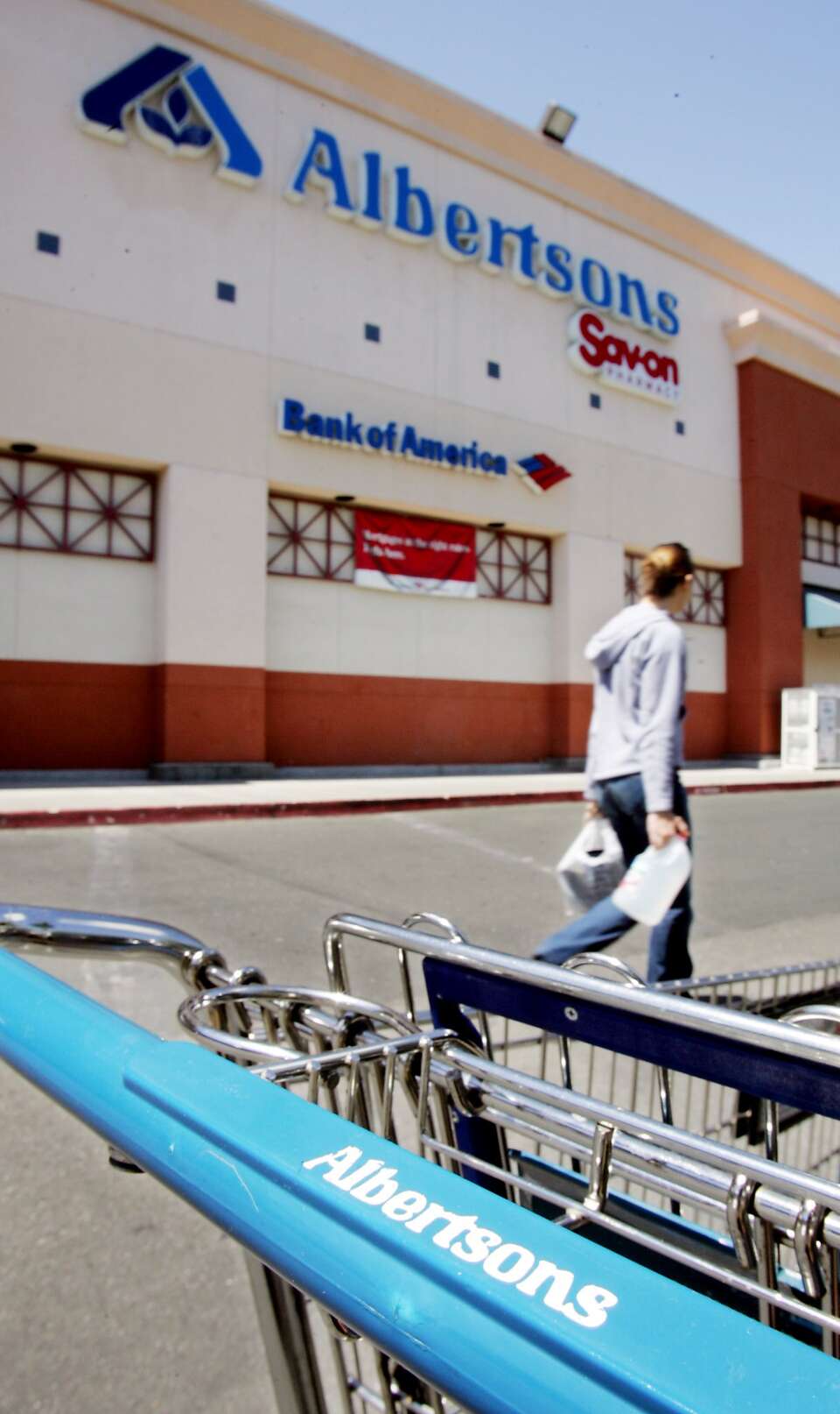 With new owners, Safeway moves on