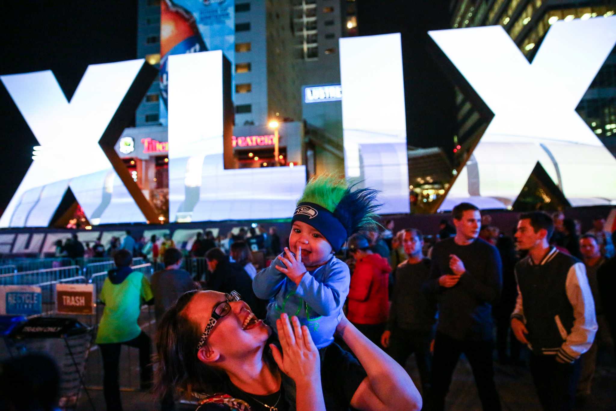 How to get free rides to Super Bowl events in downtown Phoenix