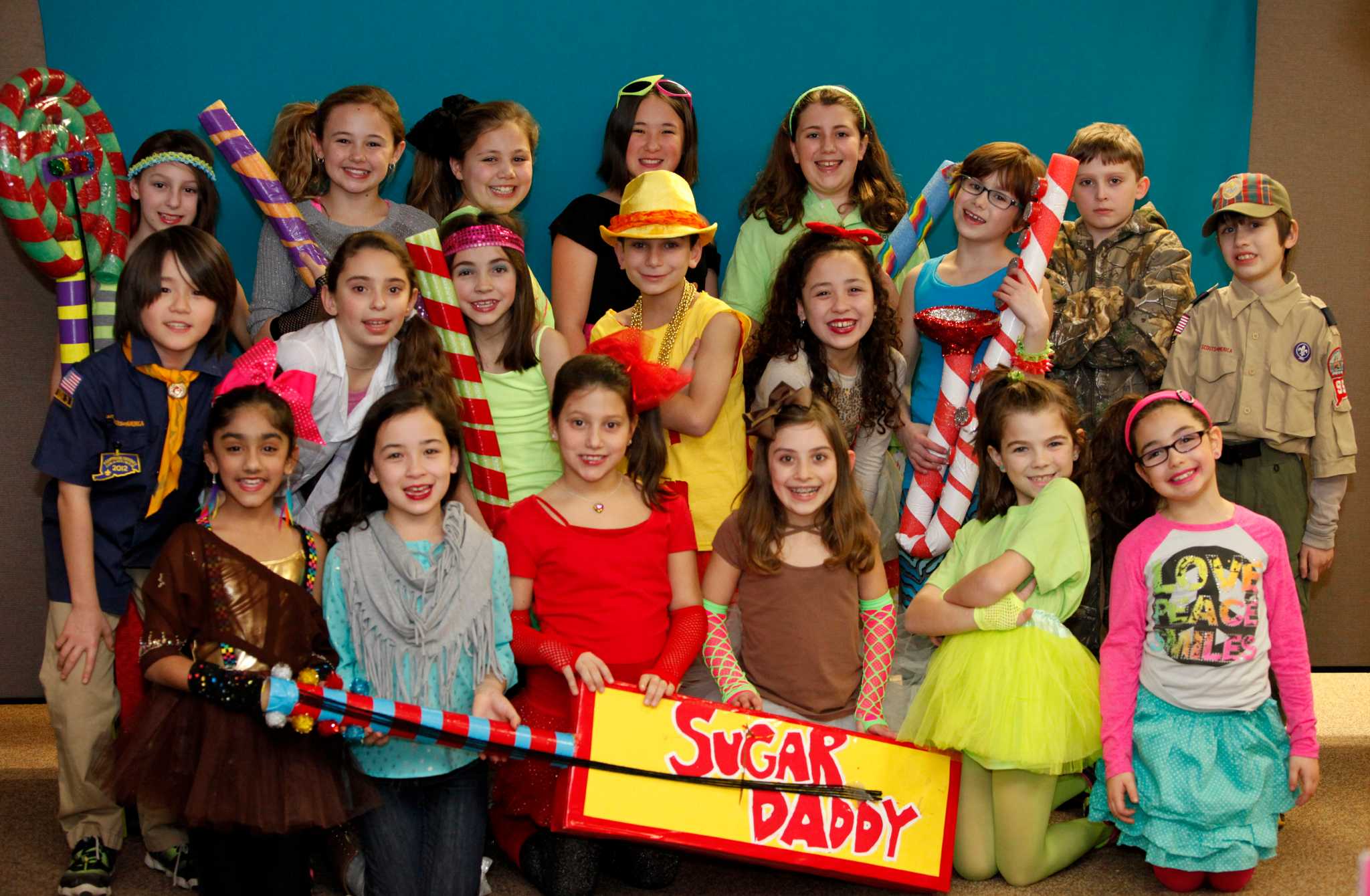 North Stratfield troupe brings 'Hannah & Gretel' to the stage