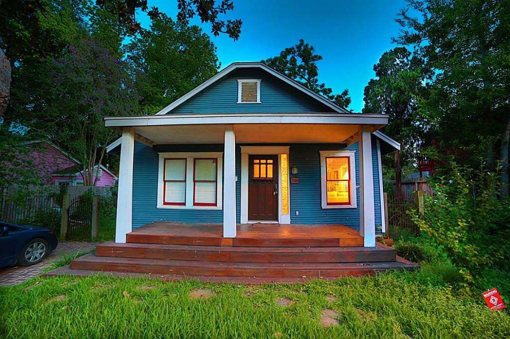 Houston Tiny Home For Just The Start Of One Man S Dream Gt Houston Has Some Pretty Small Homes For Take A Look