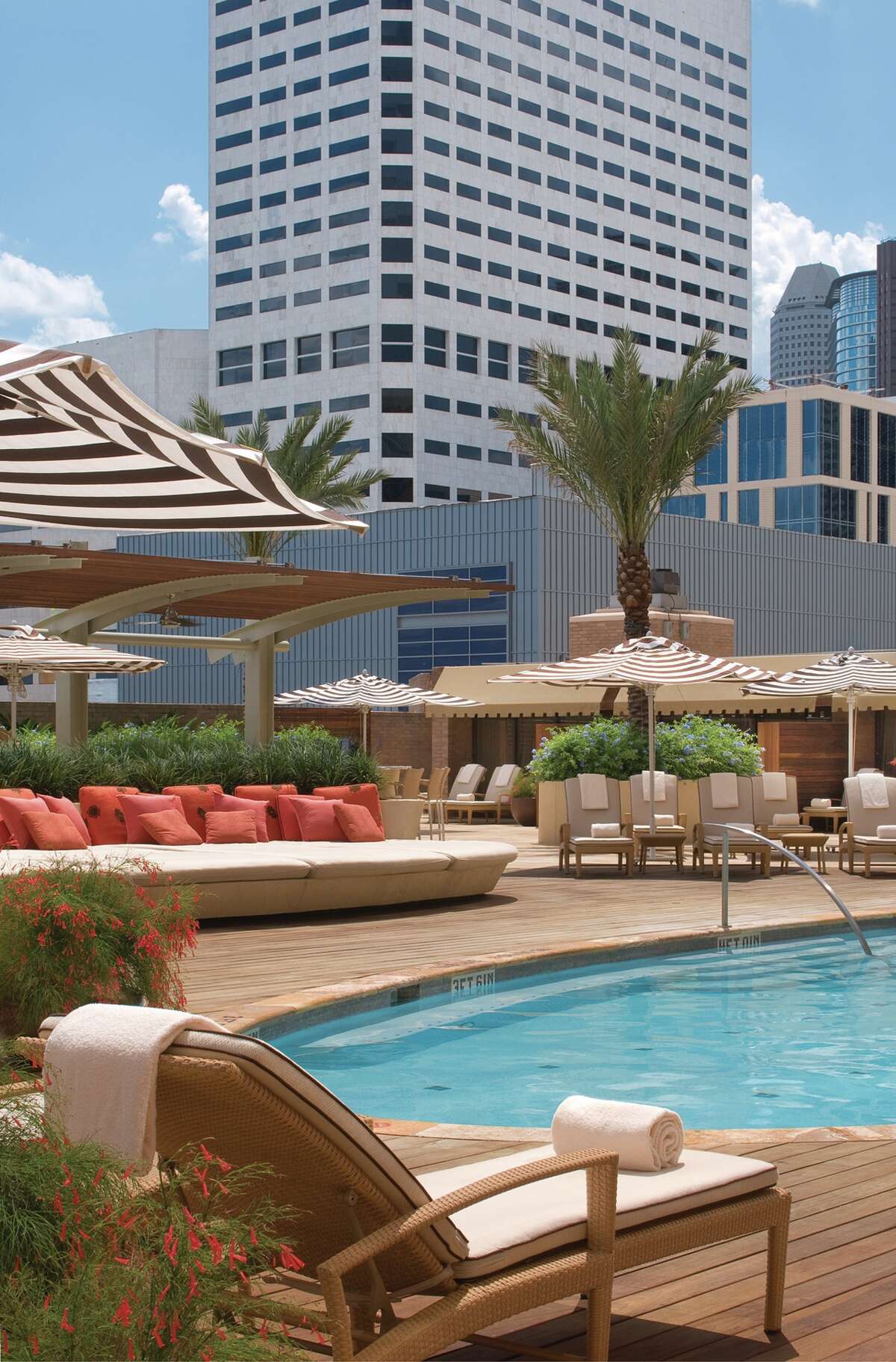 Upscale Hotels In Houston; Houston's poshest hotel suites