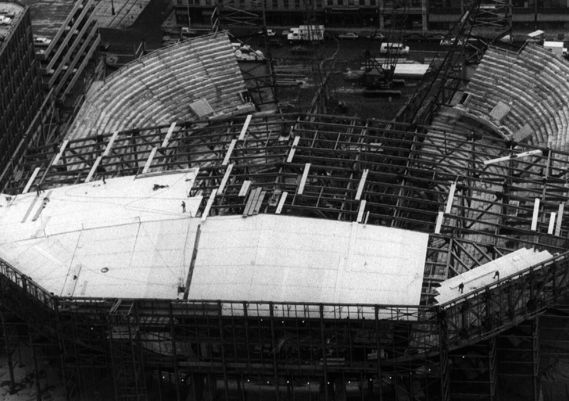 Frank Sinatra opened Albany's new arena Jan. 30, 1990