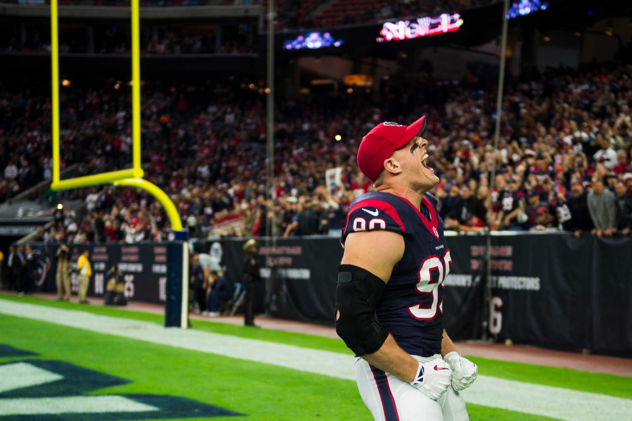 Son of Mariners legend spotlighted in NFL preseason game