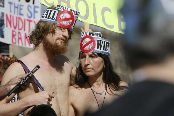 Naked protesters decry S.F. nudity ban on 2nd anniversary 
