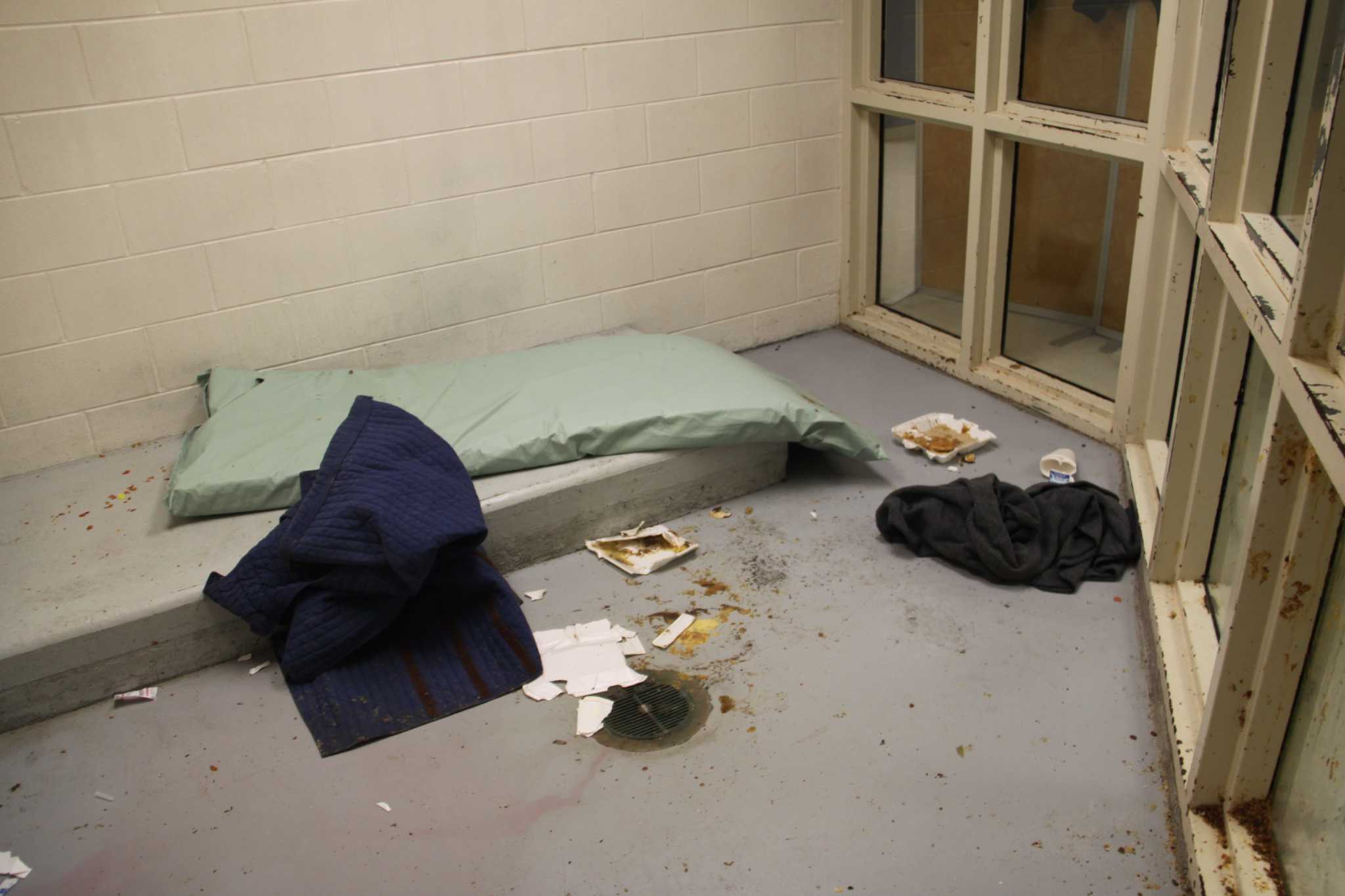 Trial begins in Orange County Jail death