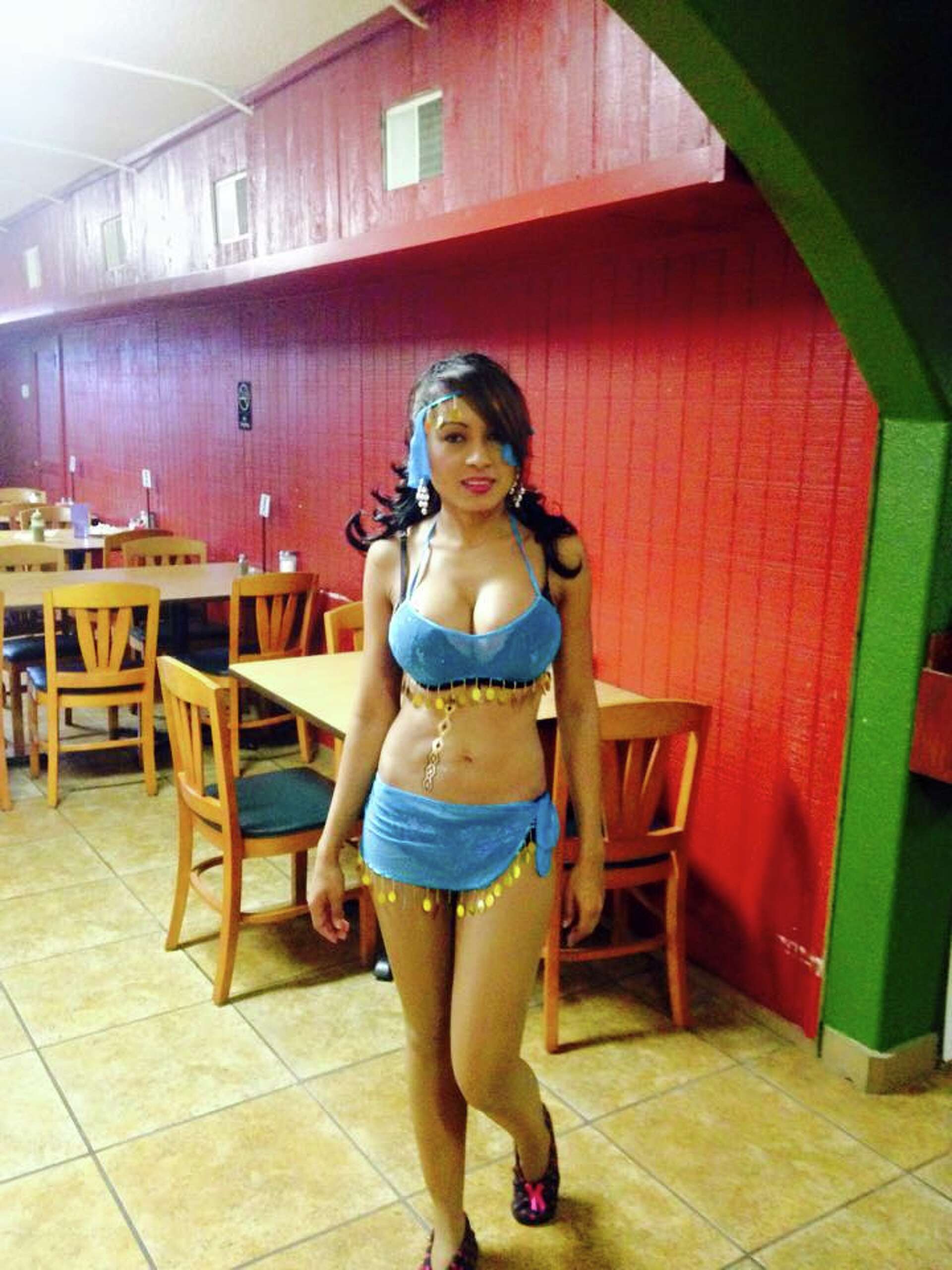 San Antonio restaurant serves breakfast tacos with a side of lingerie