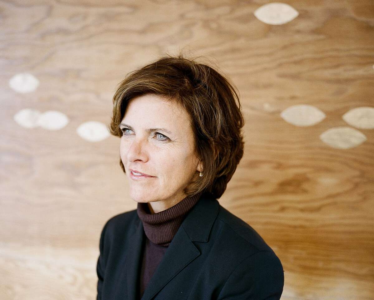 Jeanne Gang is an active Chicago architect best known for Aqua, a 82-story tower in Chicago.