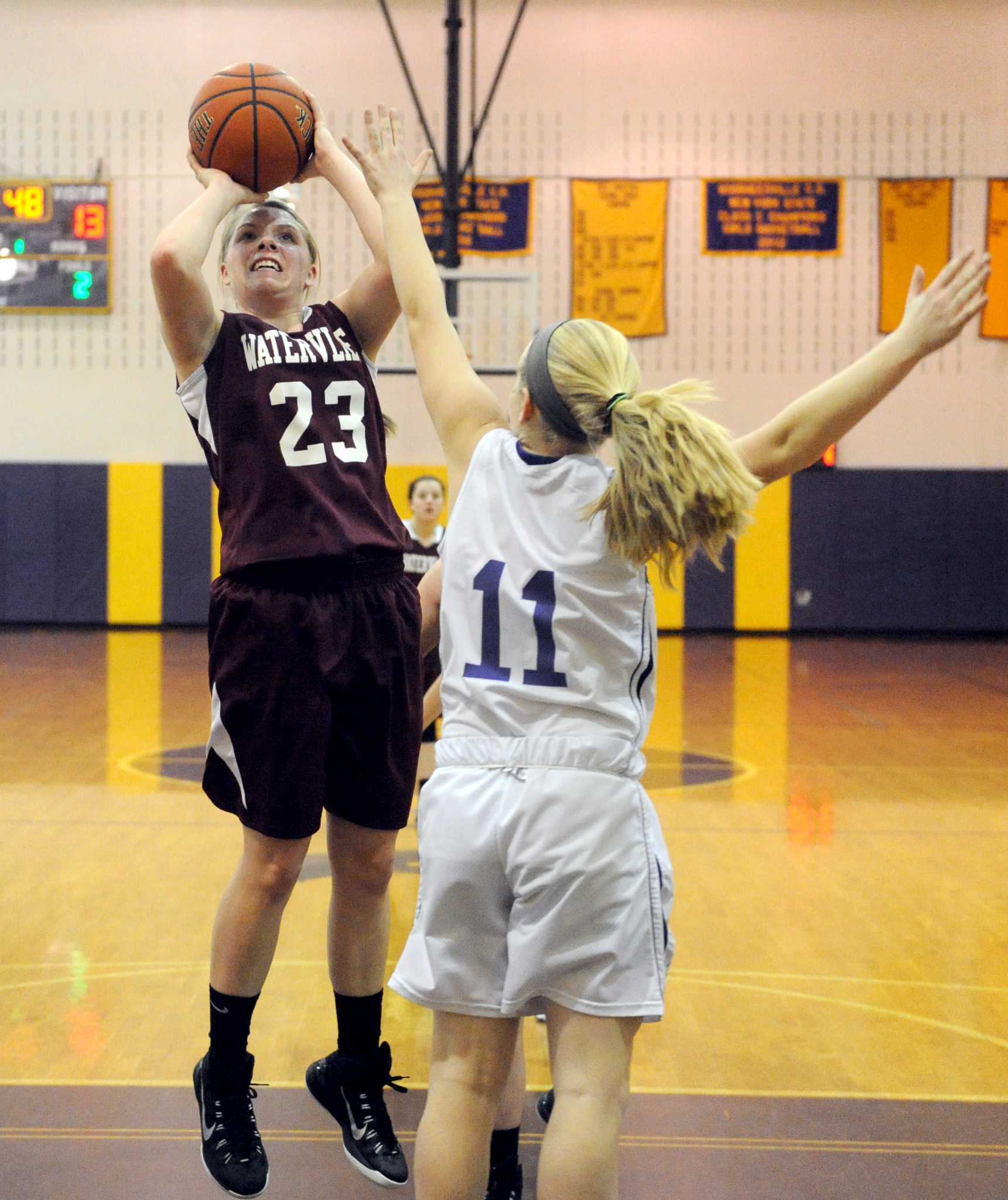 Cannoneers crash boards