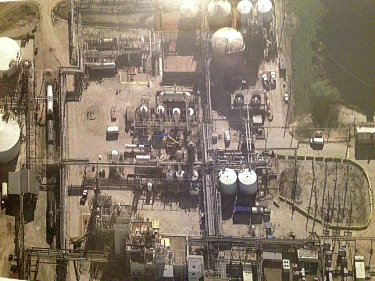 : An aerial view of the pesticide manufacturing unit where four workers died Nov. 15 at DuPont's La Porte plant. Federal officials called for DuPont to reform its safety culture years before the accident.