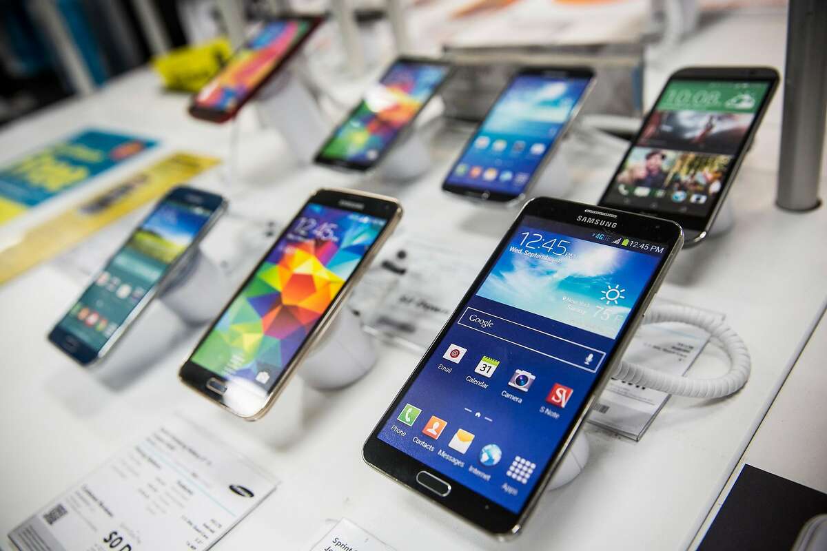 Samsung phones sit on display at a Best Buy on January 29, 2015 in New York City.
