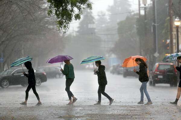 Forecasters predict heavy rain for Sunday - SFChronicle.com