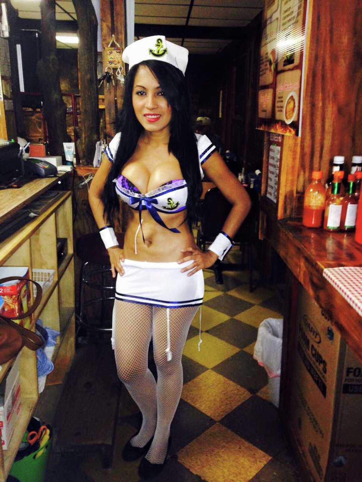 San Antonio restaurant serves breakfast tacos with a side of lingerie