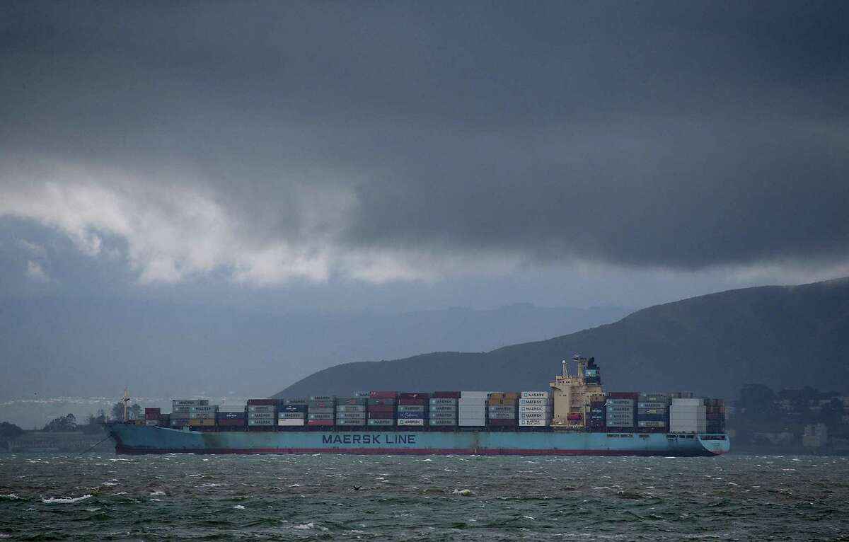 OAKLAND, CA - FEBRUARY 06: A Maersk Line container ship sits idle in the San Francisco Bay just outside of the Port of Oakland on February 6, 2015 in Oakland, California. Pacific Maritime Association announced today that terminal operators at 29 West Coast ports will be shutting down cargo operations amidst long labor negotiations with the International Longshore and Warehouse Union. (Photo by Justin Sullivan/Getty Images)