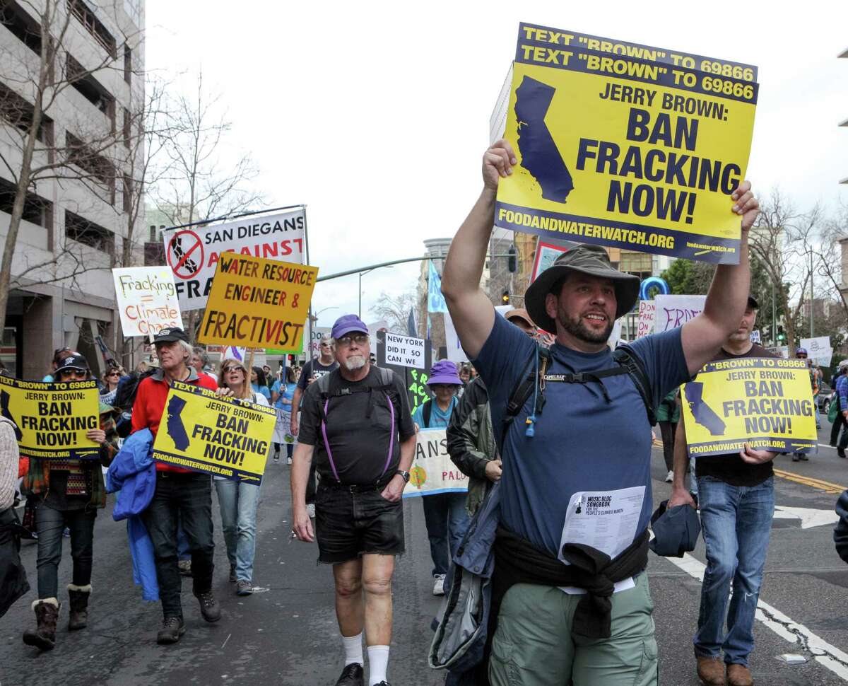 Protesters march in Oakland, push for Jerry Brown to ban fracking