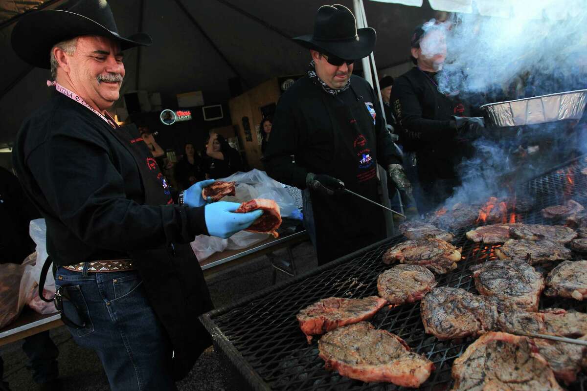 Rodeo barbecue cookoff keeps smoking the good stuff