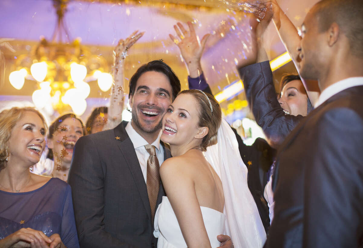 Average cost of hot sale an american wedding