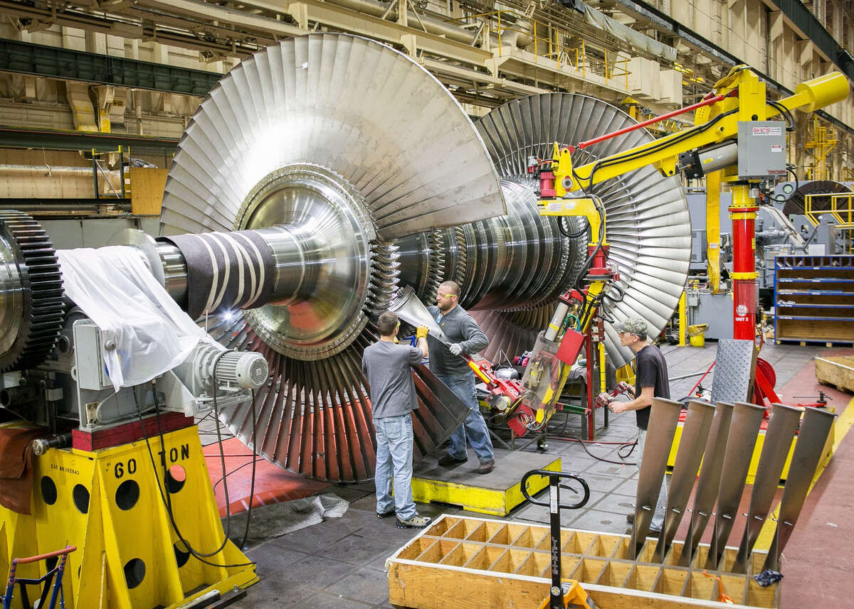 Workers at General Electric Co. in Schenectady work on a steam turbine bound for Algeria. Courtesy General Electric.