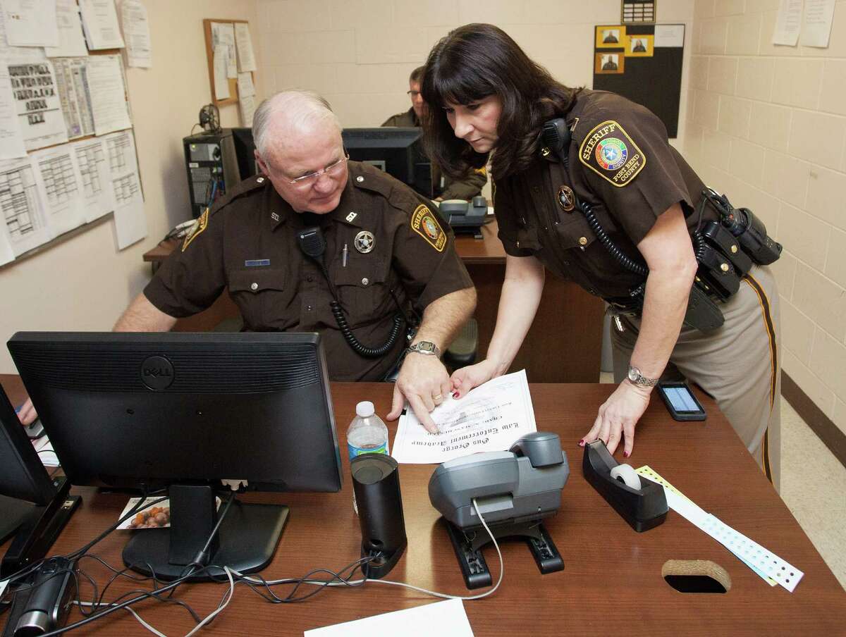 Career officer Fort Bend sheriff's first female captain