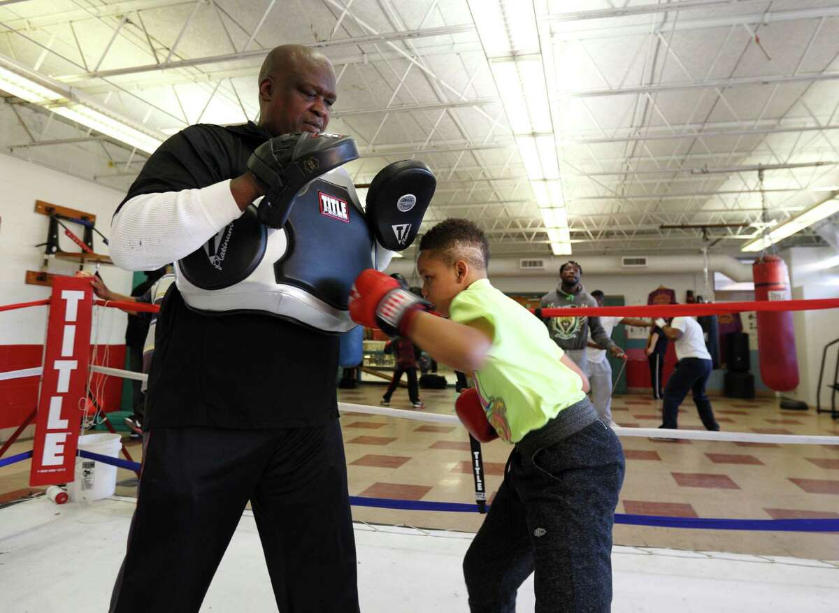 Douglas reflects on upset of Tyson