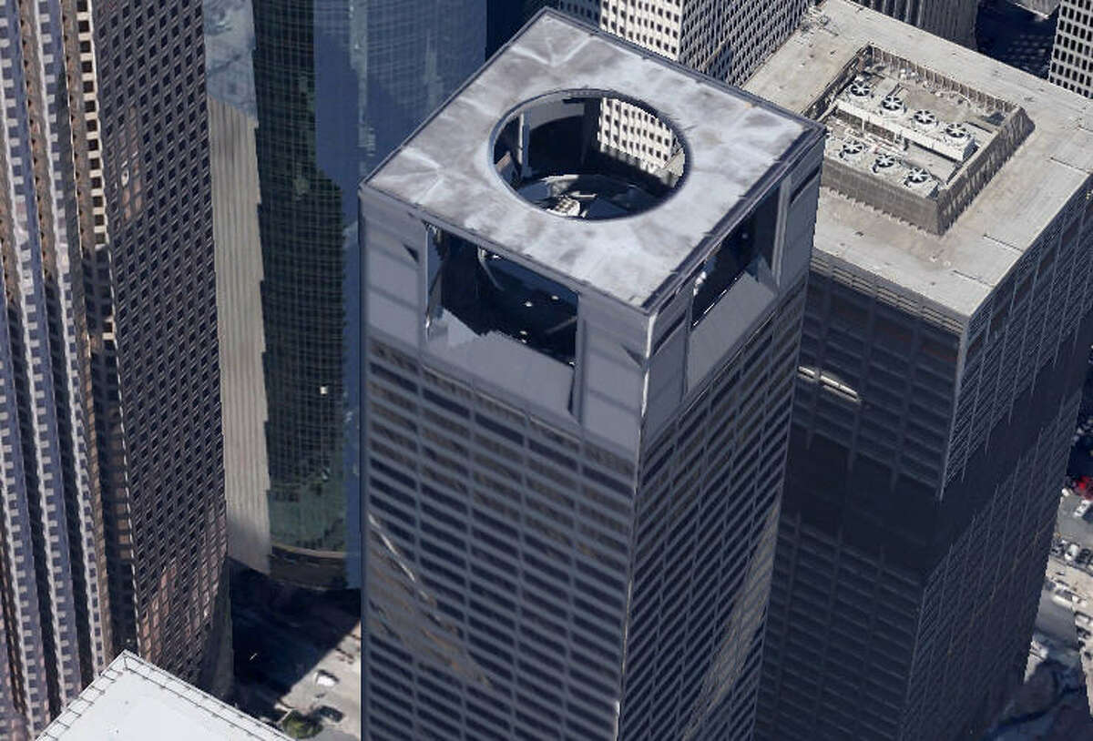 Center Point Building Houston How many skylines do you think Houston has?