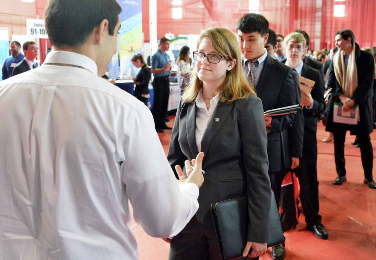 Hopeful RPI students try to engineer job offers