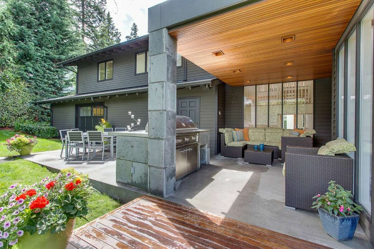 Former Seahawks coach Jim Mora sells former home