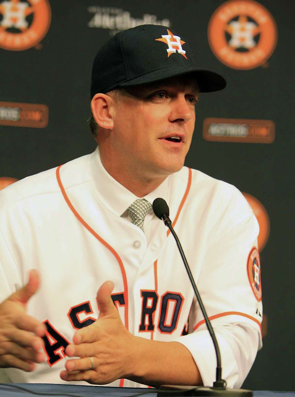 As camp nears, Astros' focus shifts from future to present