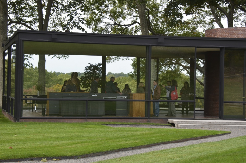 Glass houses for sale inspired by New Canaan's Philip Johnson