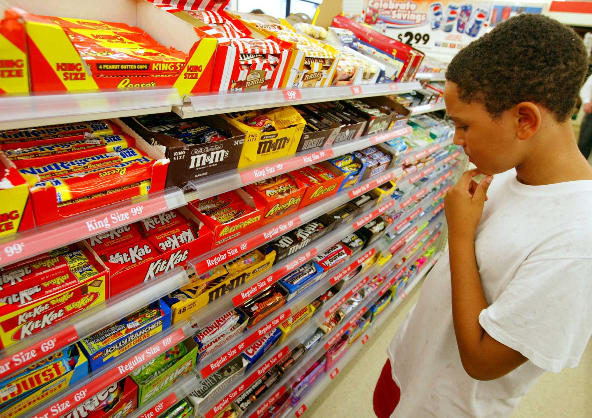 Bill would tax sugary drinks, candy in Connecticut