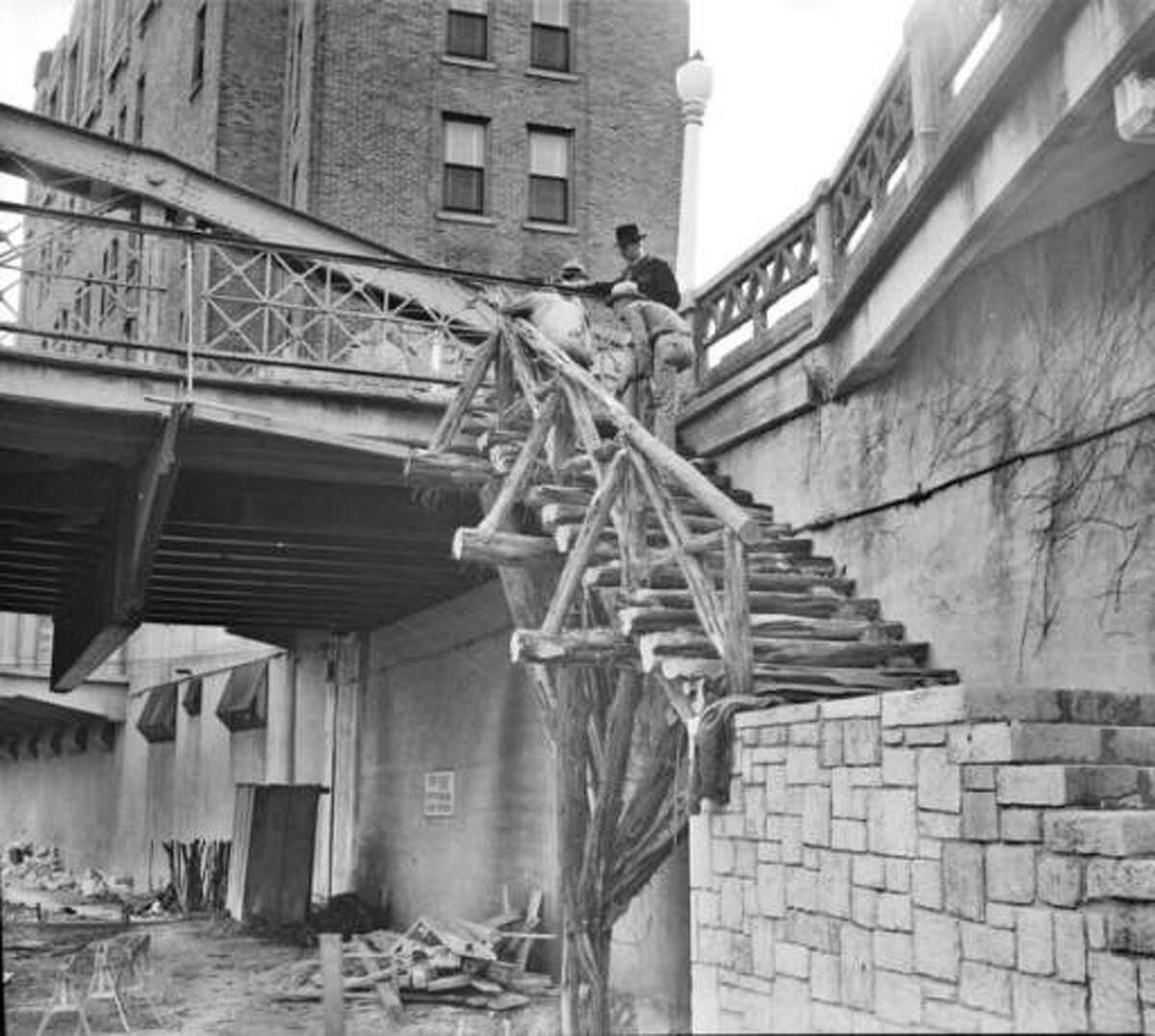 San Antonio's River Walk Named One Of The '10 Parks That Changed 