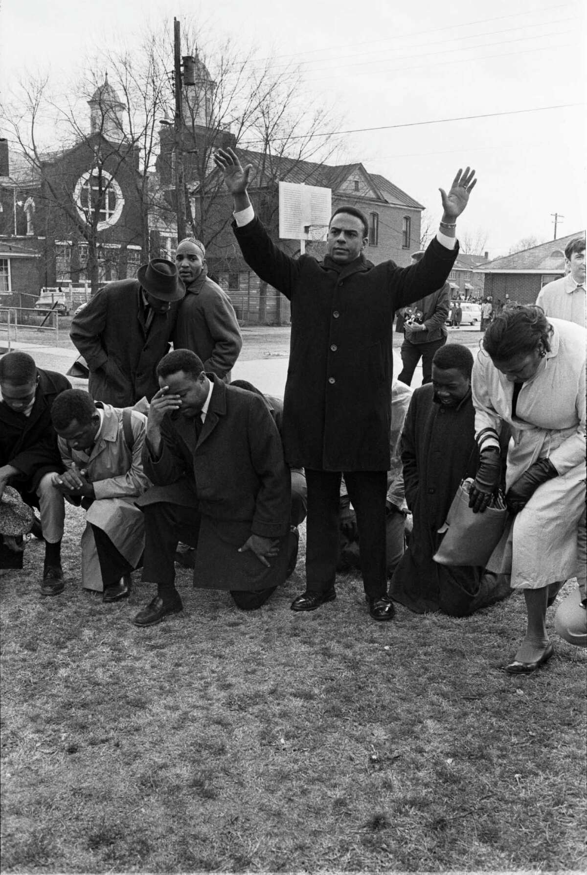 Unseen photos from Selma march revealed in new University of Texas archive