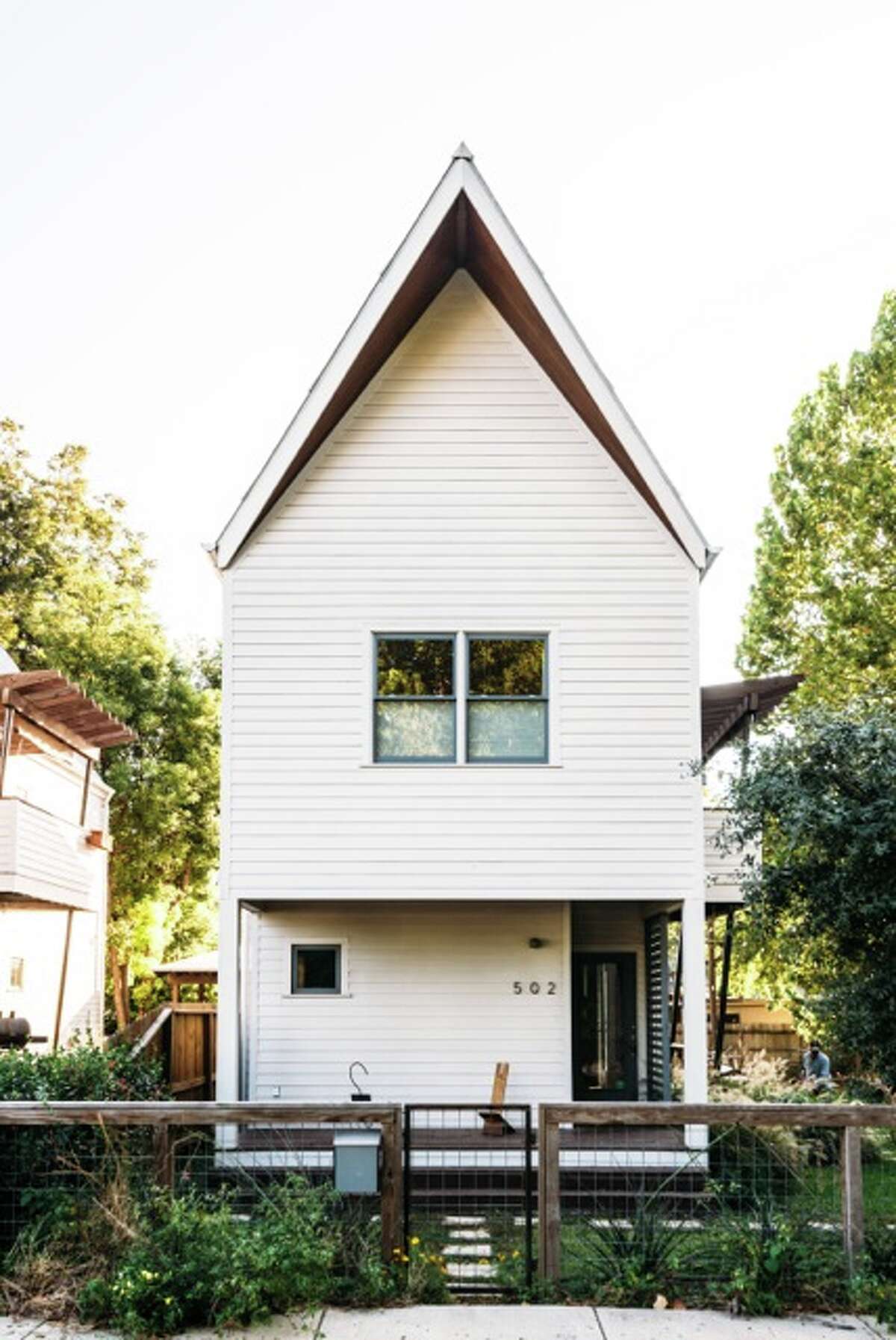 Green builder aims to transform Houston housing with kit homes