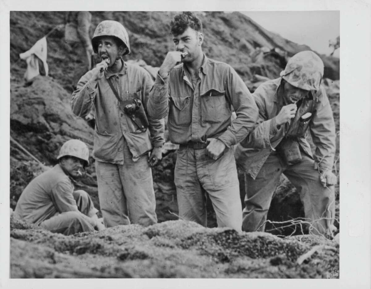 PHOTOS: U.S. Remembers 70th Anniversary Of The Battle Of Iwo Jima