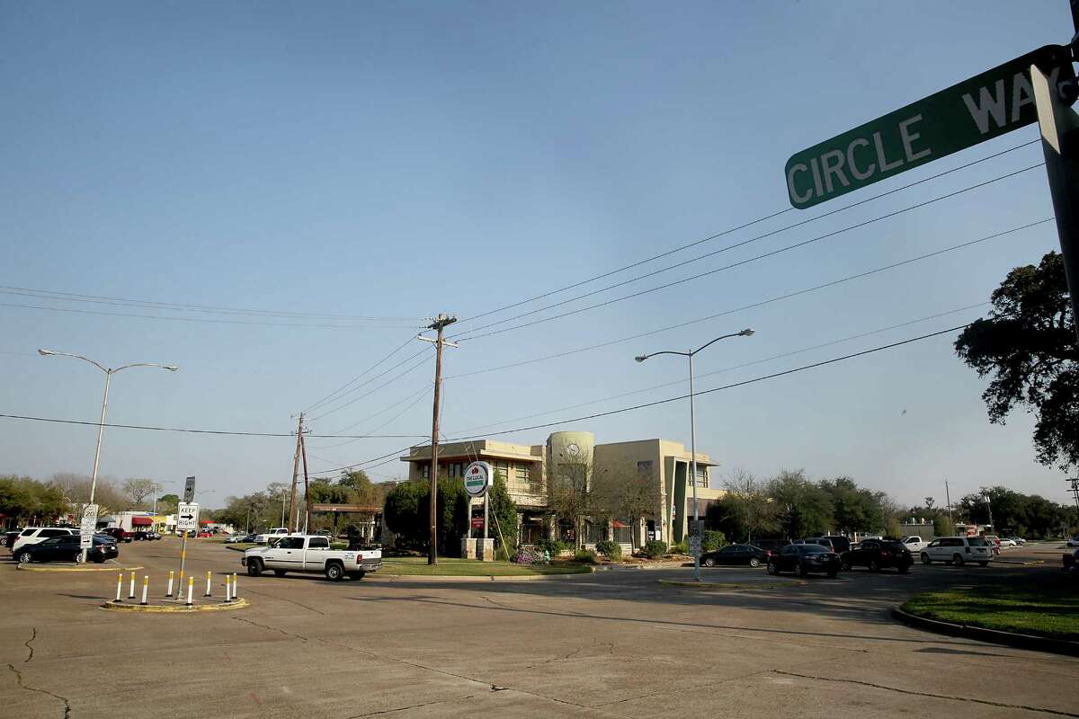 As Houston prepares to cool, Lake Jackson's building boom heats up