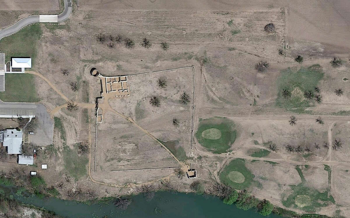 Old forts, military bases and presidios of Texas