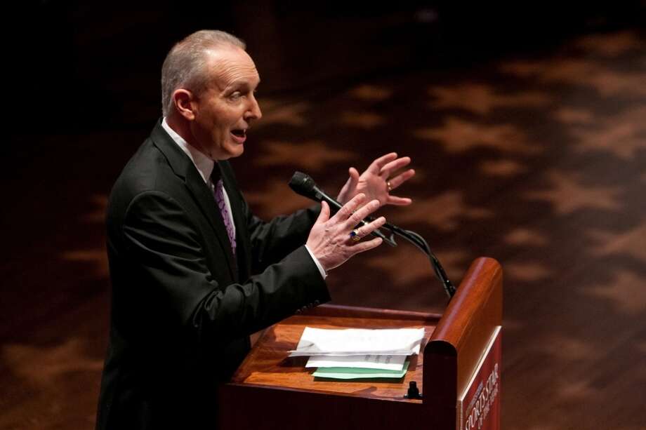 Longtime Seattle broadcaster Steve Raible announces retirement from