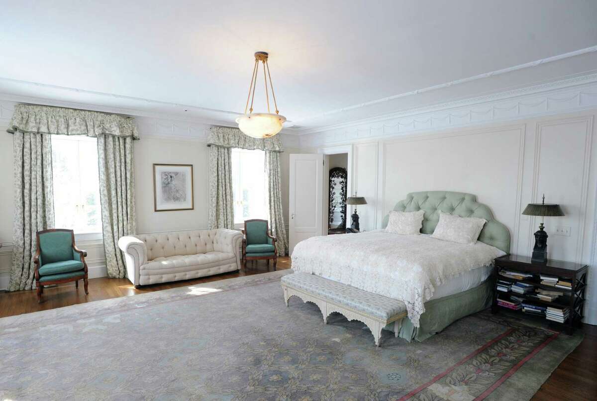 Byram Shore Road mansion on market for 29.5 million