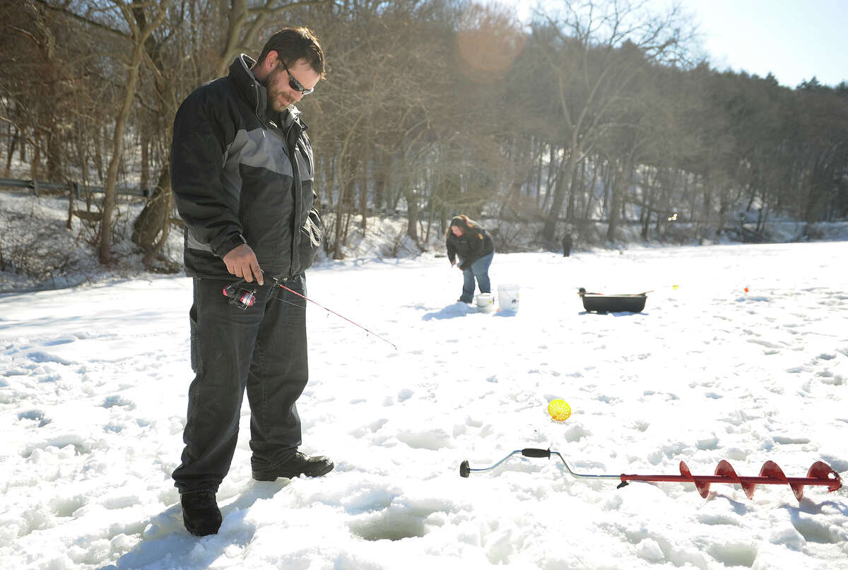  Winchester Lake - Connecticut Ice Fishing Reports