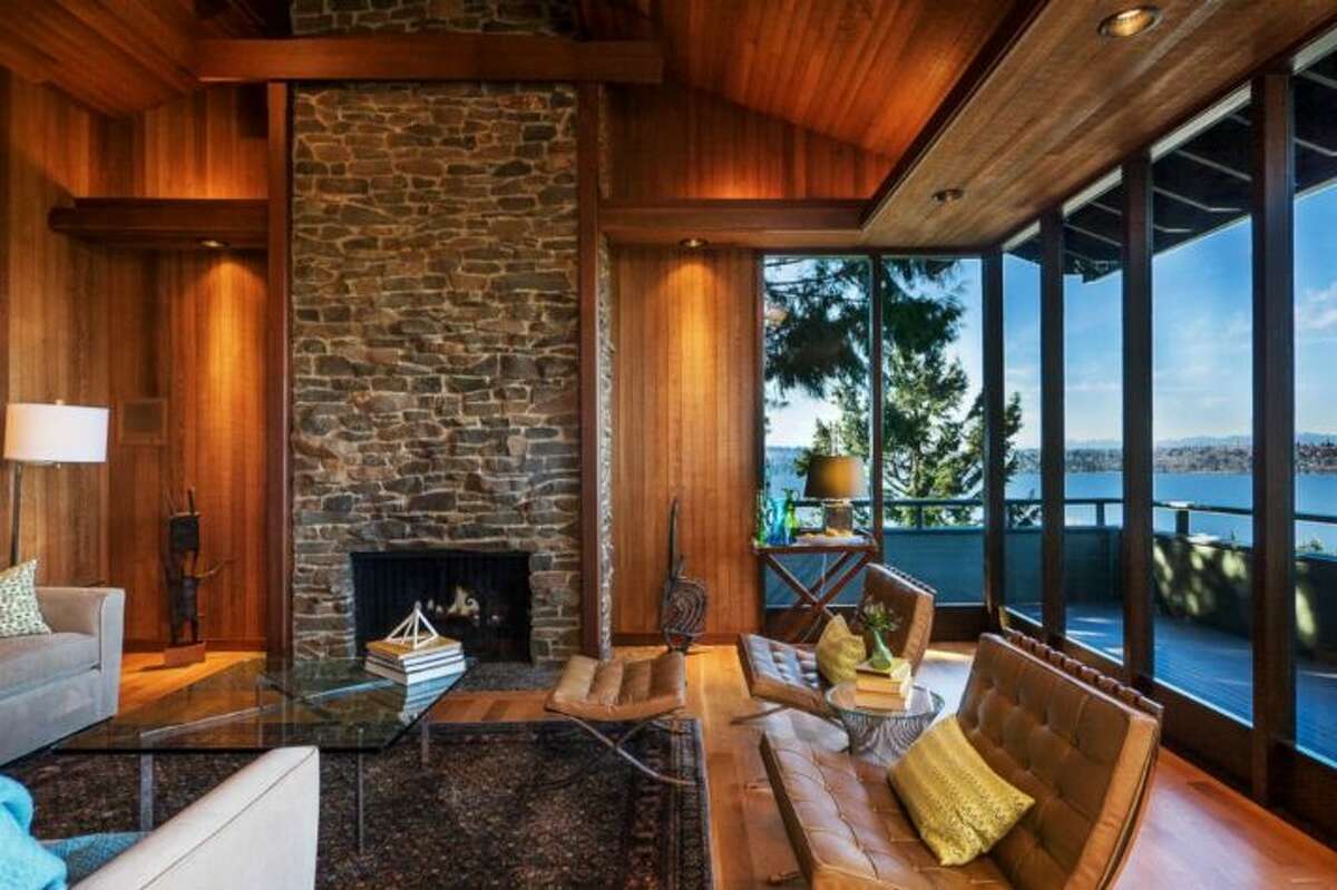 Mercer Island house by noted modern architect Ralph Anderson for sale