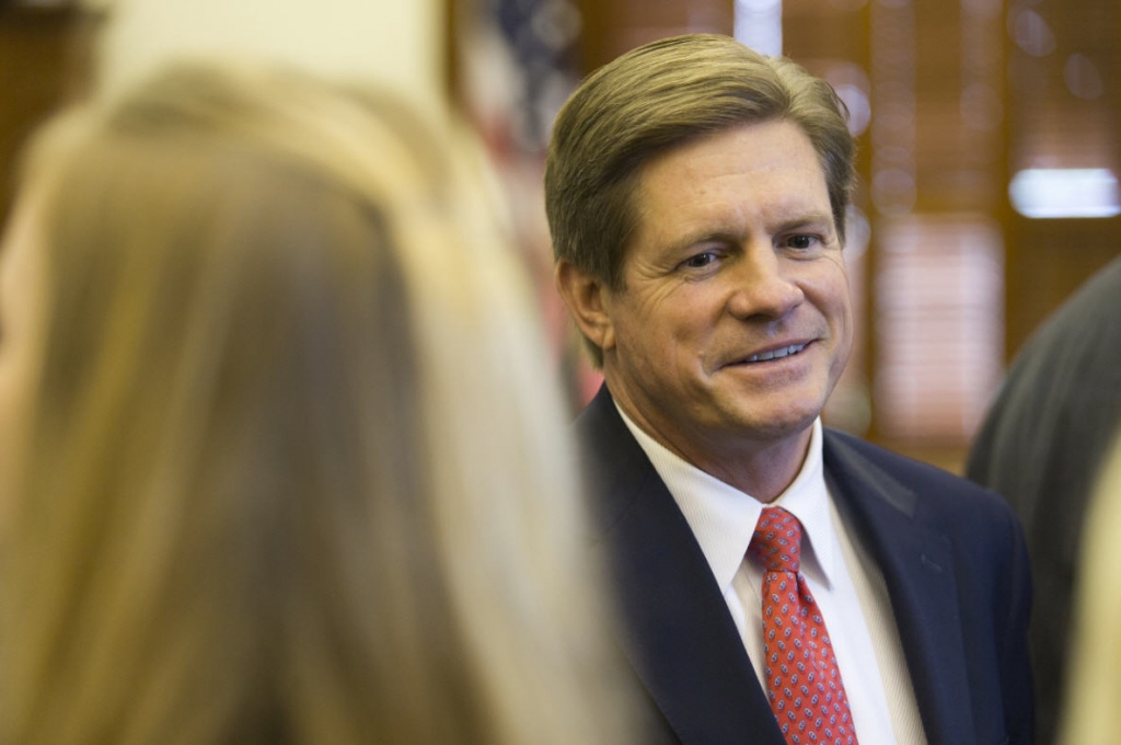 Texas billionaire offers all 1,300 employees a 100,000 bonus