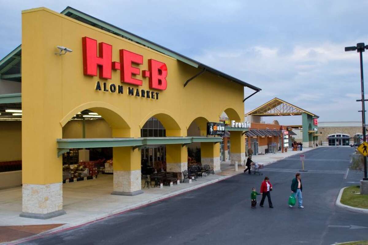 A Look Back At When The First San Antonio H-E-B Opened In 1942