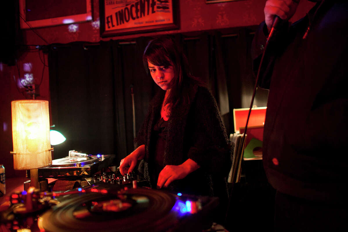 Allfemale DJ group Chulita Vinyl Club about grrl fun