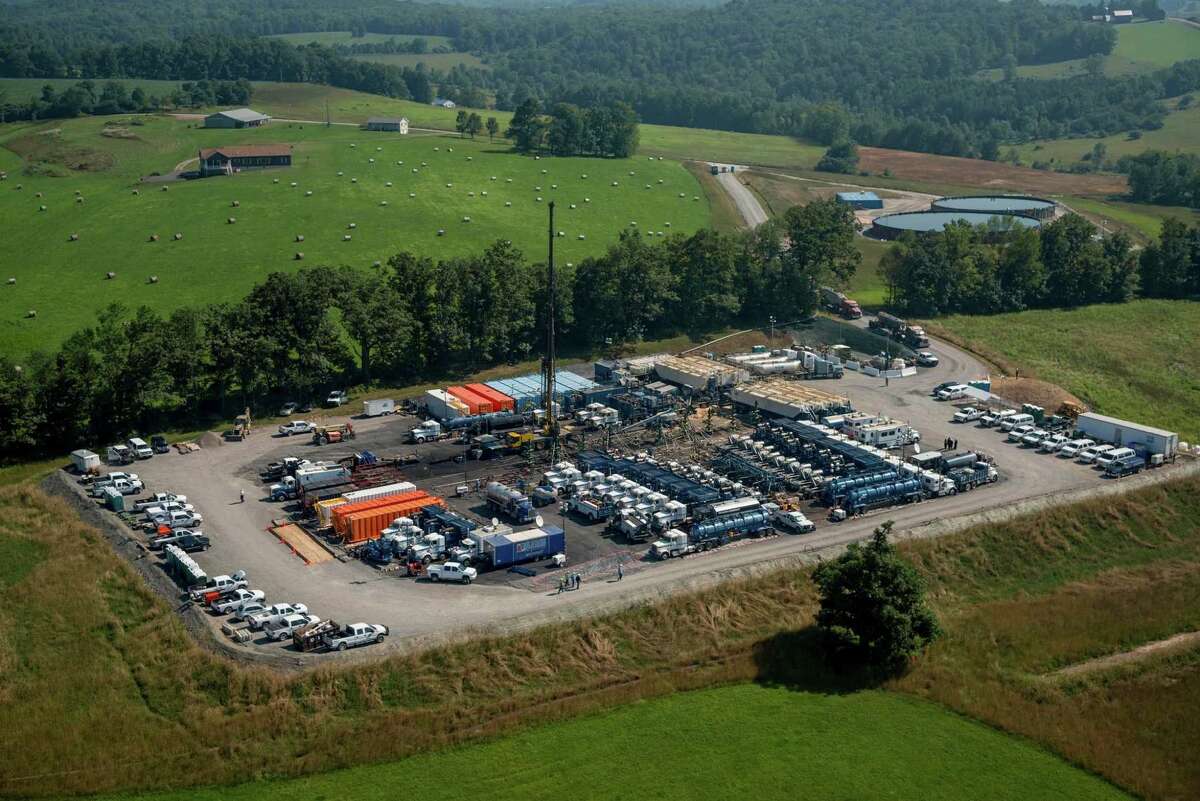 Science guides search for oil field redemption