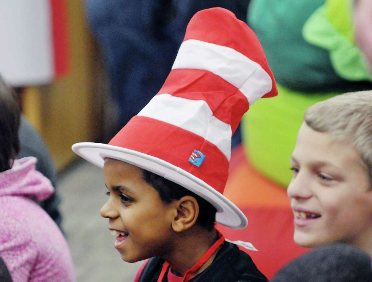 Dr. Seuss entertains kids