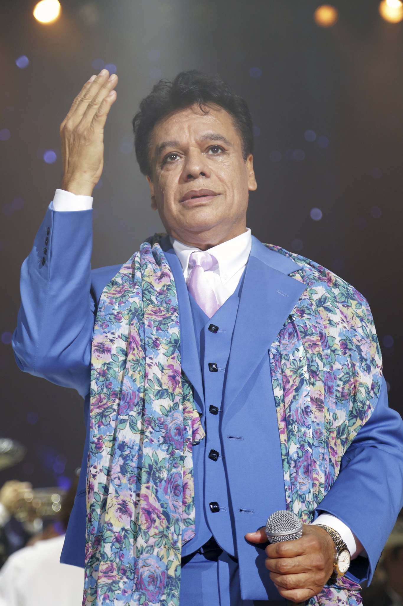 Juan Gabriel returns to Freeman Coliseum