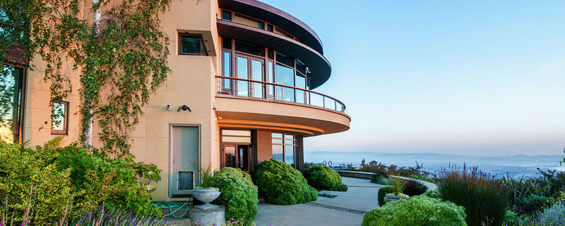 Jetsons' estate in East Bay hills sells for $20.5 million