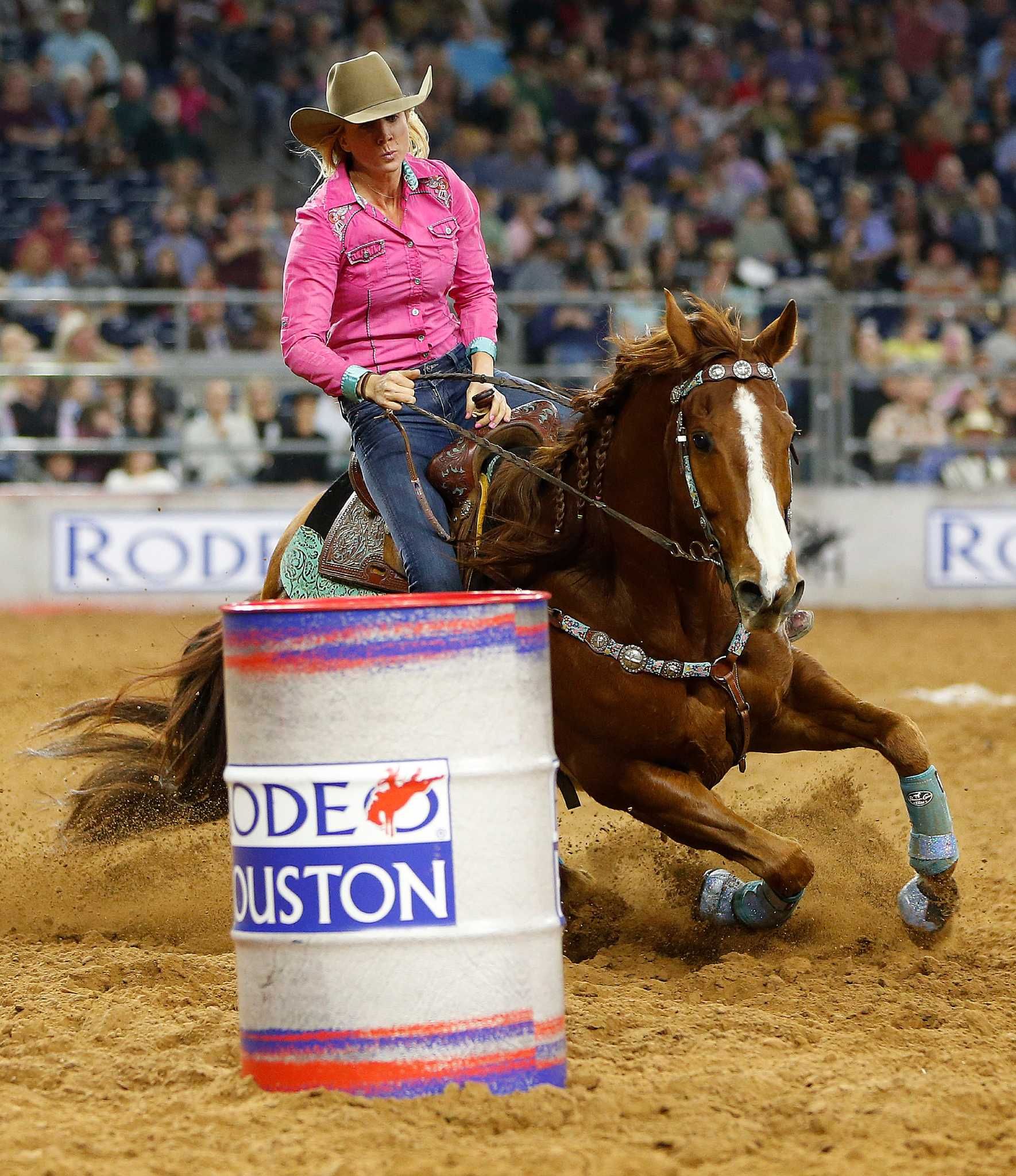 Stuntwoman turned barrel racer Ann Scott welcomed at first RodeoHouston.