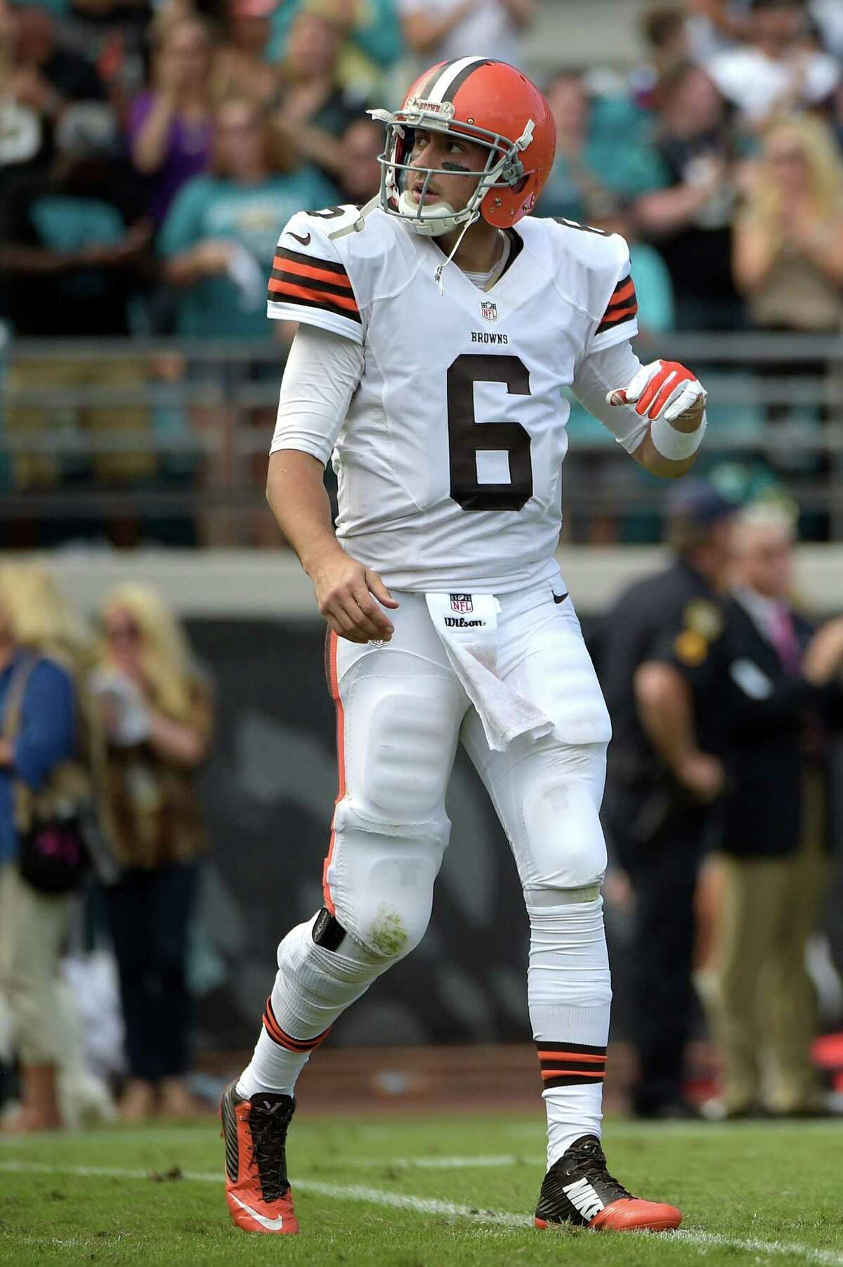 Cleveland Browns quarterback Brian Hoyer (6) looks back after throwing an interception to Jacksonville Jaguars outside linebacker Telvin Smith during the second half of an NFL football game in Jacksonville, Fla., Sunday, Oct. 19, 2014.(AP Photo/Phelan M. Ebenhack)